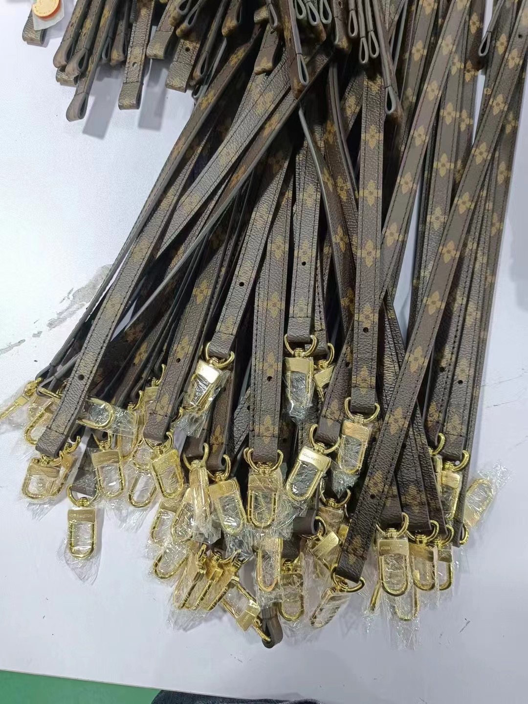 Louis Vuitton bag quality inspection