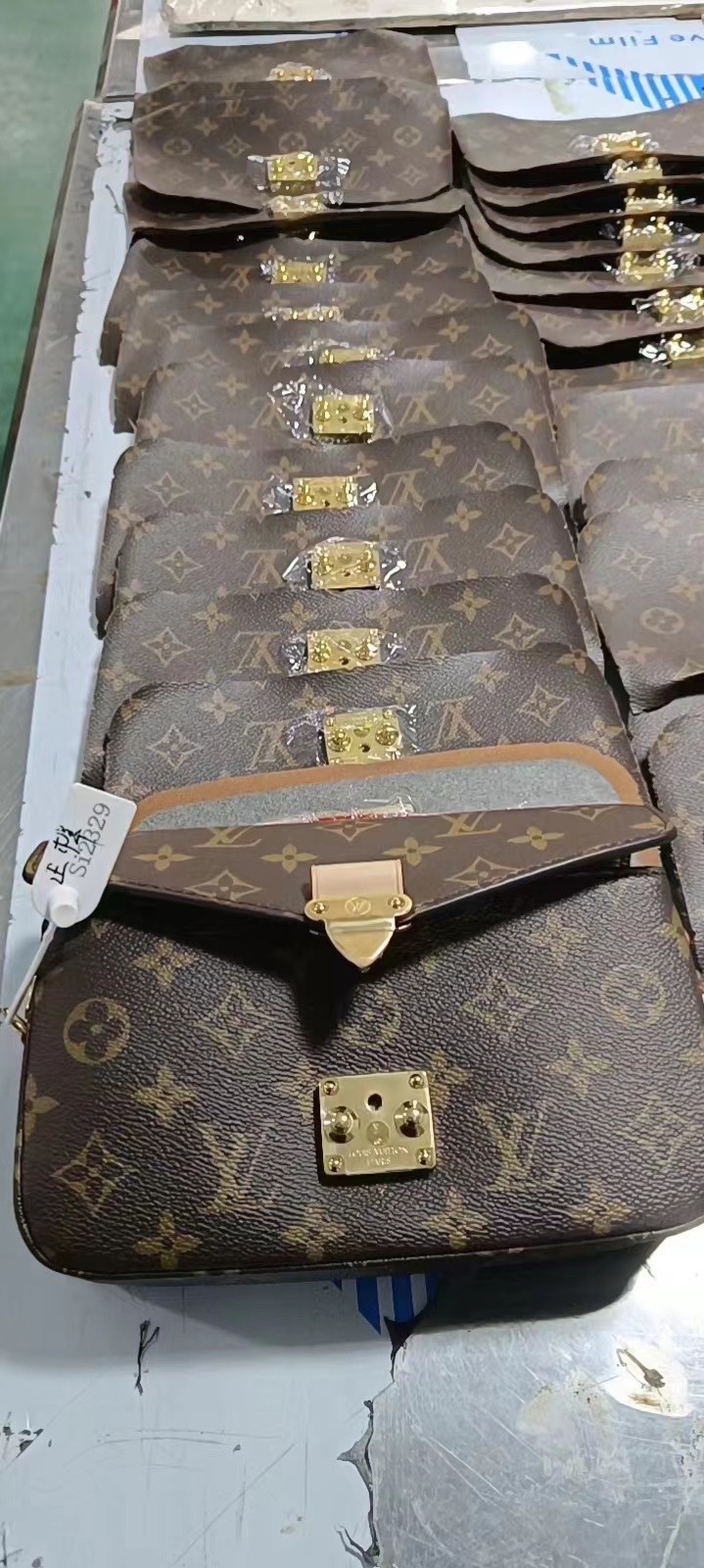 Louis Vuitton bag final detailing